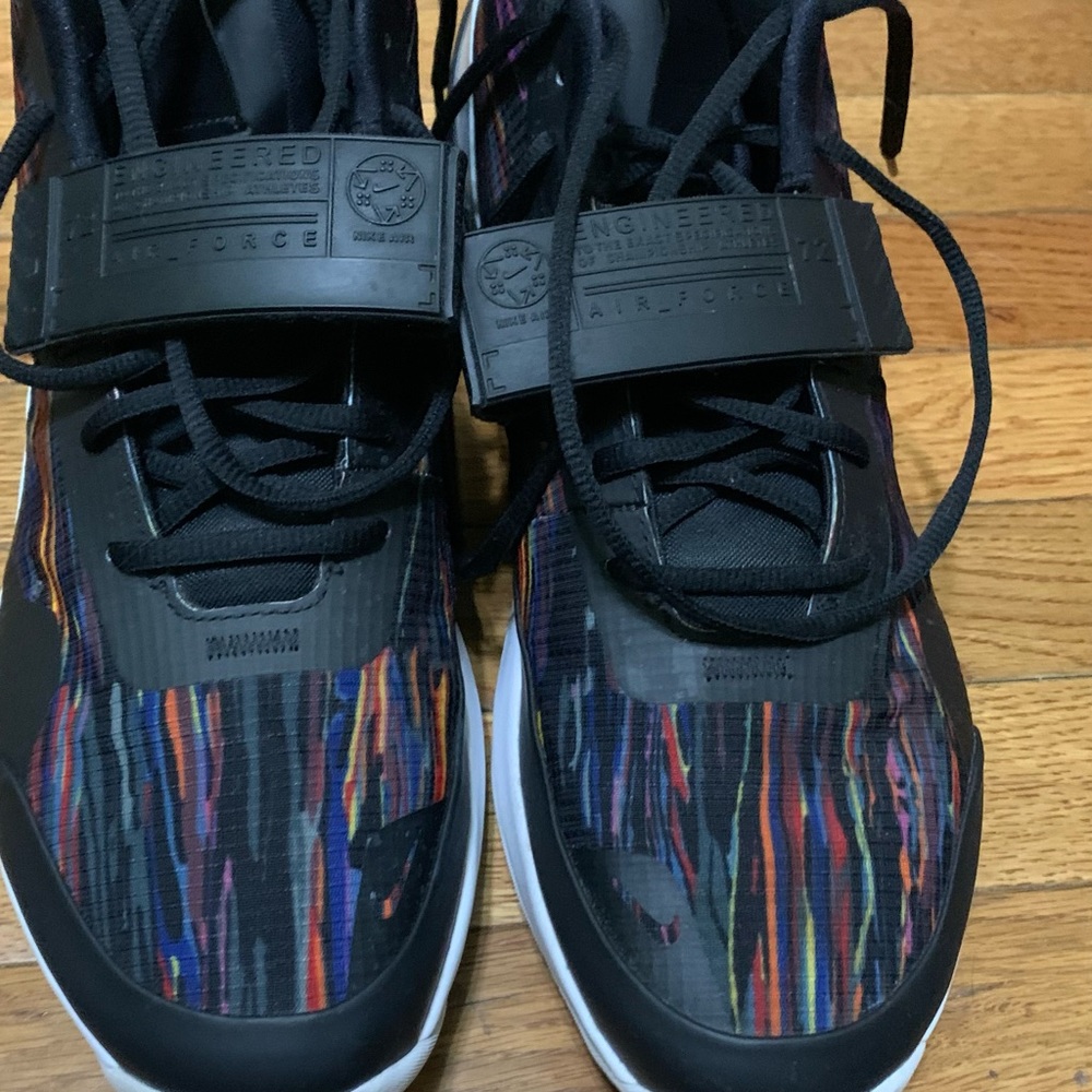 Air Force max multicolored